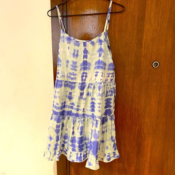 Gorgeous beach dress - Picture 4 of 8